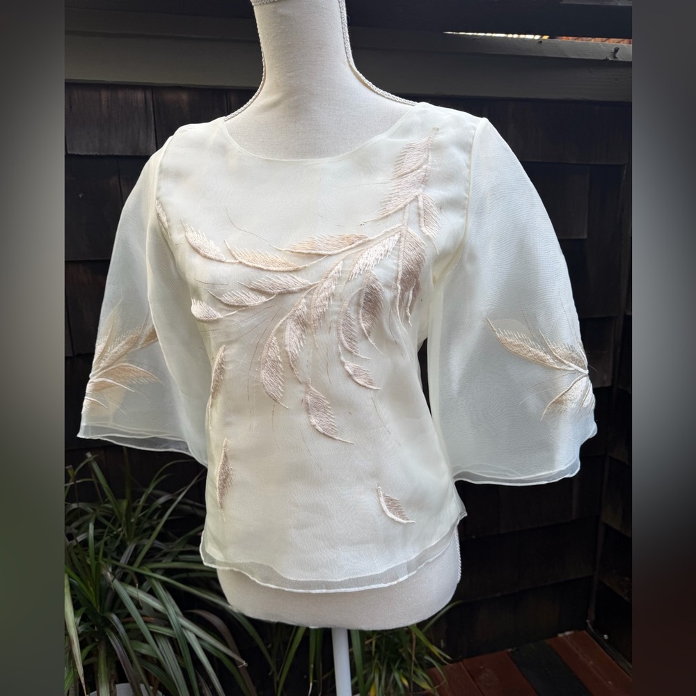 Raffaella  romantic ivory organza blouse top embroidered button back Sz Small